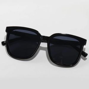 Sun glasses - Black